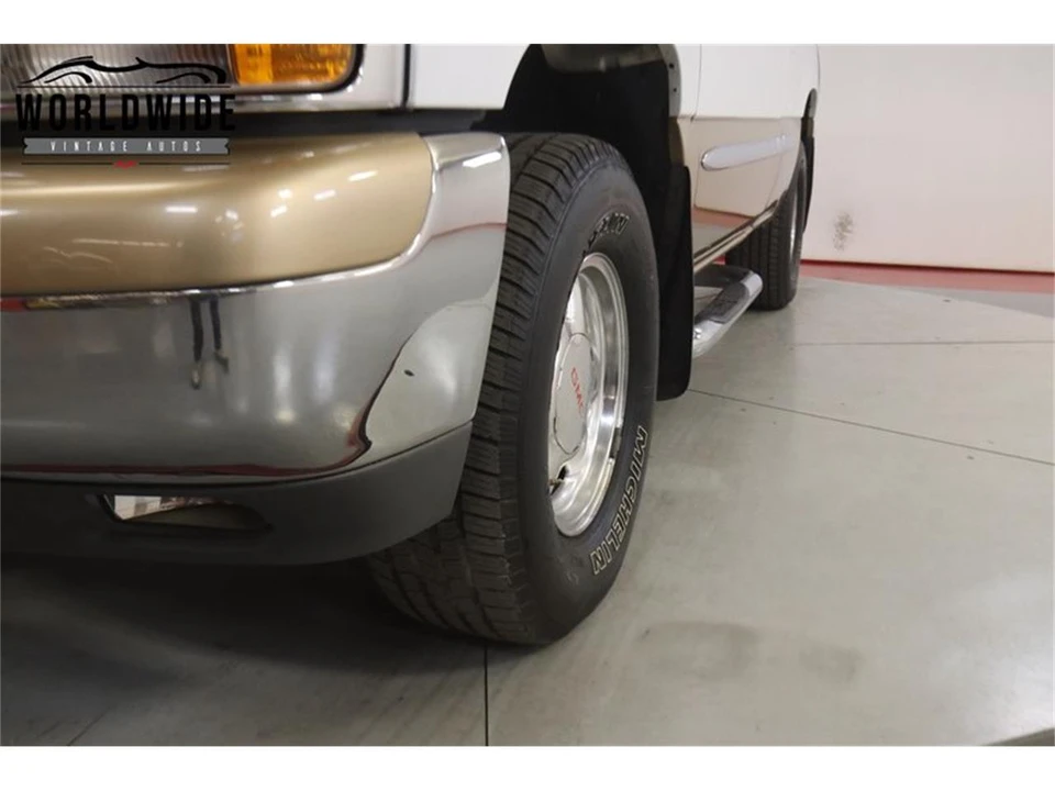 1999 GMC Sierra 2nd Gen - Image 11 of 31