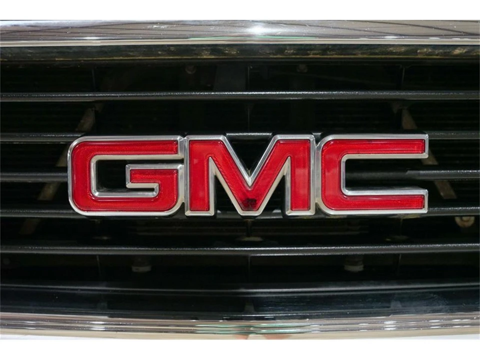 1999 GMC Sierra 2nd Gen - Image 21 of 31