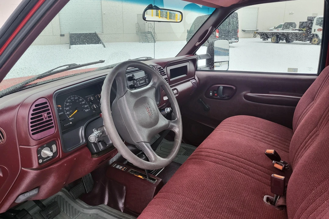 1999 GMC Sierra 1st Gen - Image 26 of 31