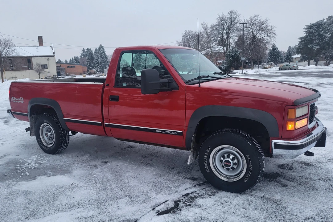 1999 GMC Sierra 1st Gen - Image 3 of 31