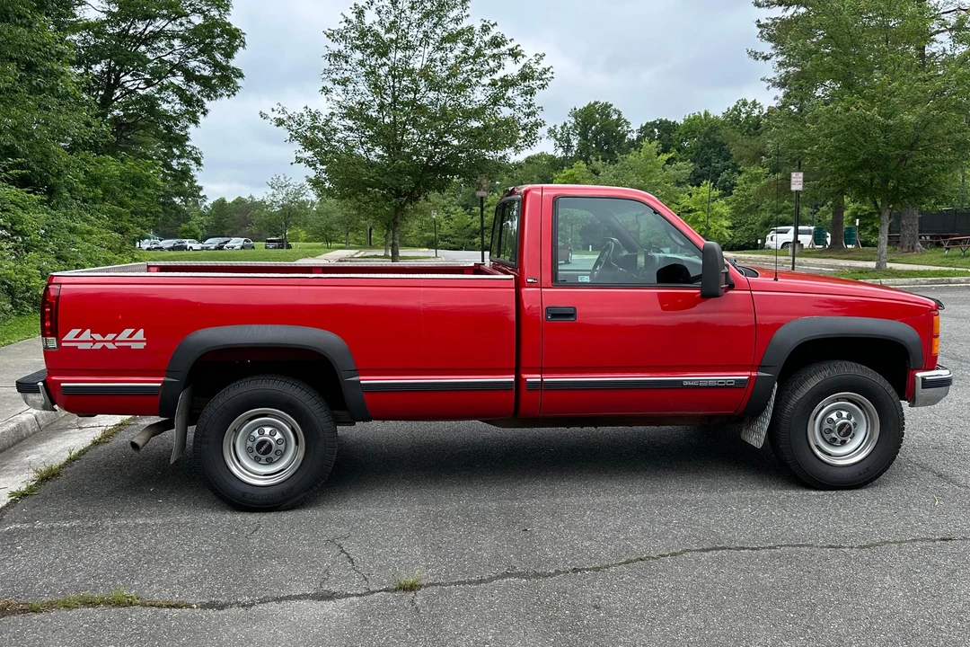 1999 GMC Sierra Heavy Duty 2nd Gen - Image 3 of 31