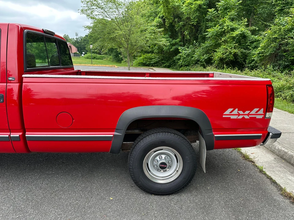 1999 GMC Sierra Heavy Duty 2nd Gen - Image 25 of 31