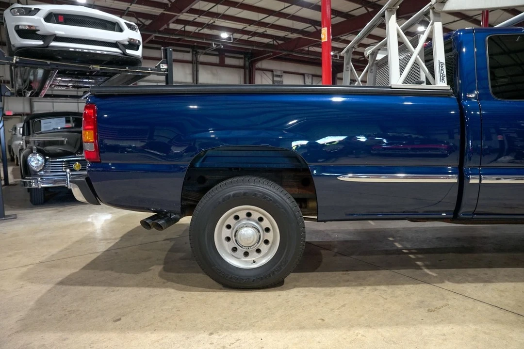 1999 GMC Sierra 2nd Gen - Image 9 of 12