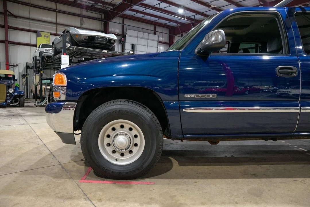 1999 GMC Sierra 2nd Gen - Image 3 of 12