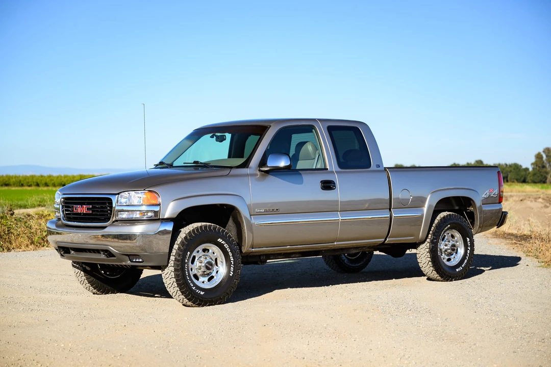 1999 GMC Sierra 2nd Gen - Image 2 of 31