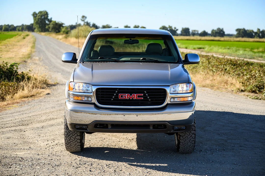1999 GMC Sierra 2nd Gen - Image 7 of 31