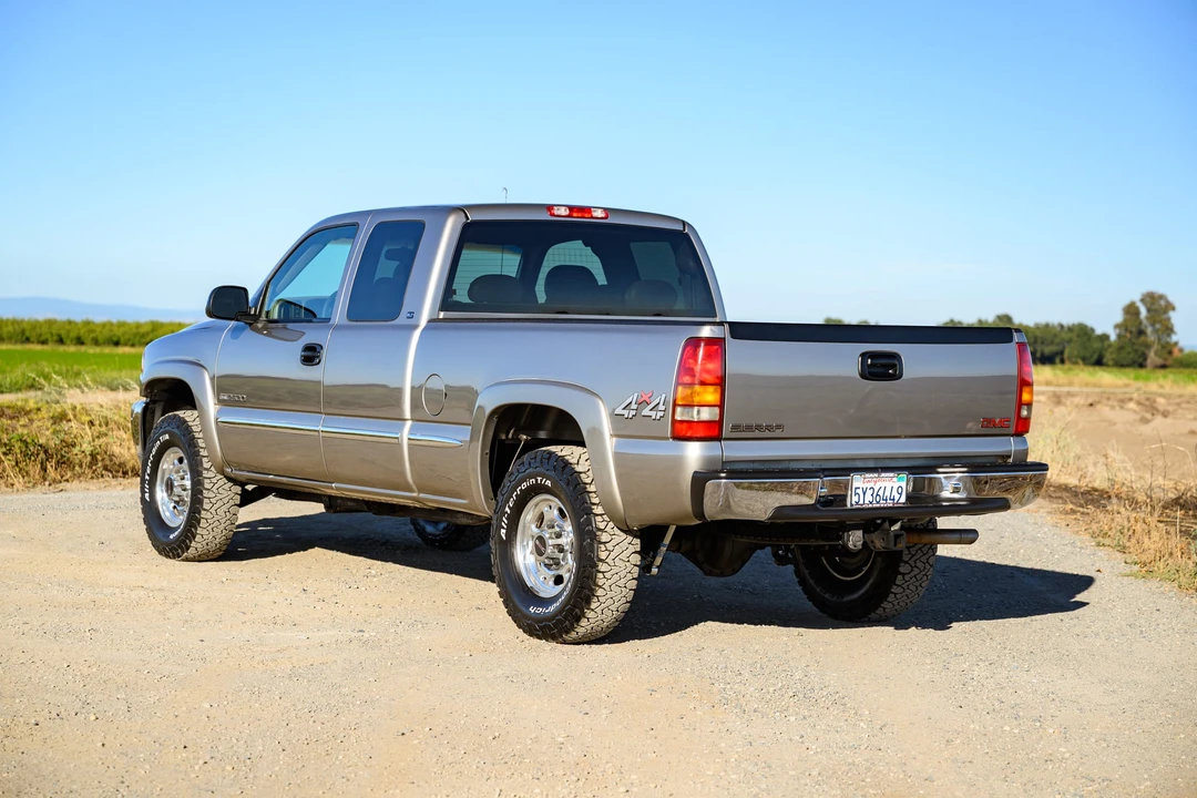 1999 GMC Sierra 2nd Gen - Image 24 of 31