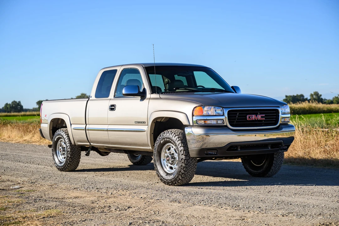 1999 GMC Sierra 2nd Gen - Image 14 of 31