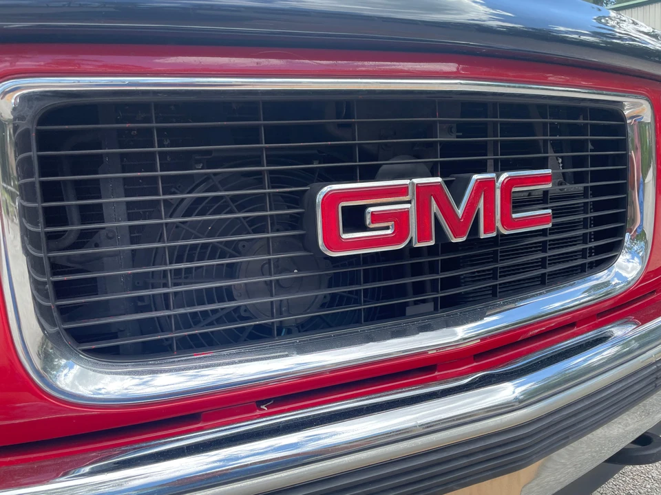1999 GMC Sierra 1st Gen - Image 10 of 31