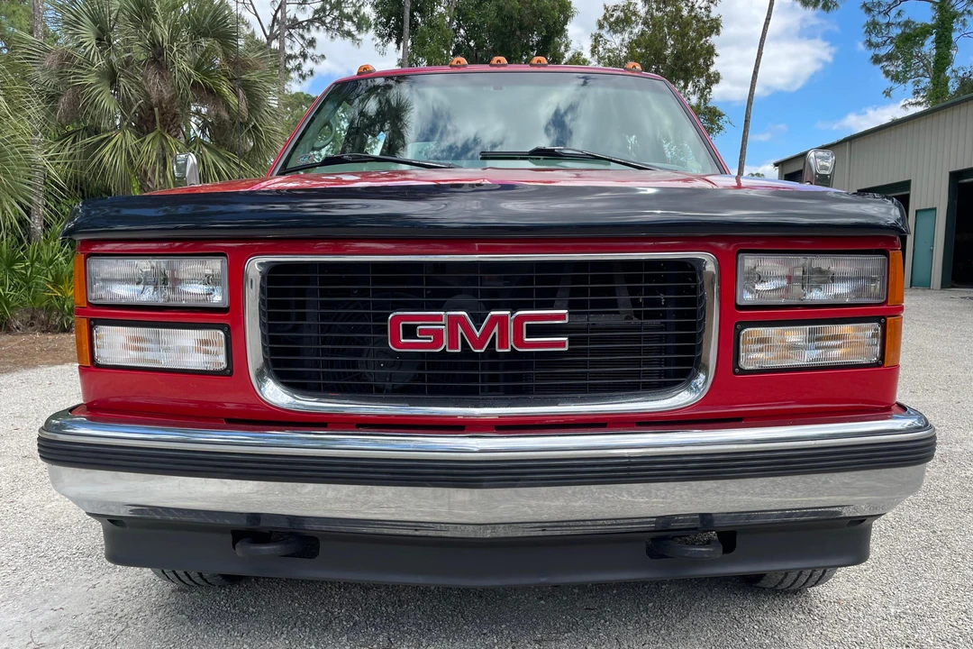 1999 GMC Sierra 1st Gen - Image 2 of 31