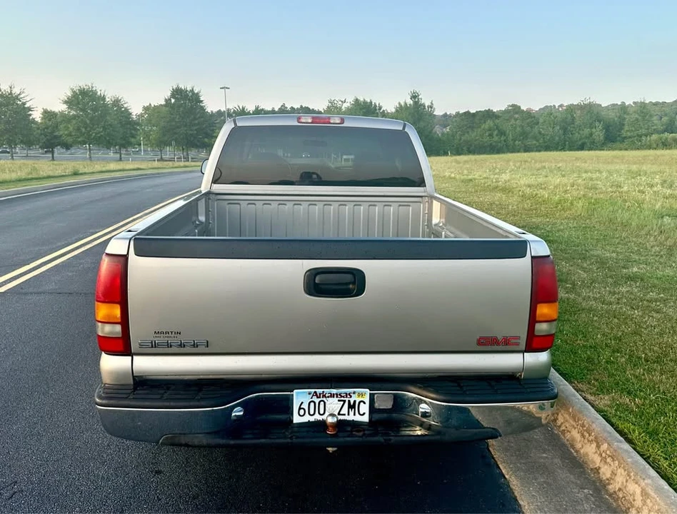 1999 GMC Sierra 1st Gen - Image 4 of 20