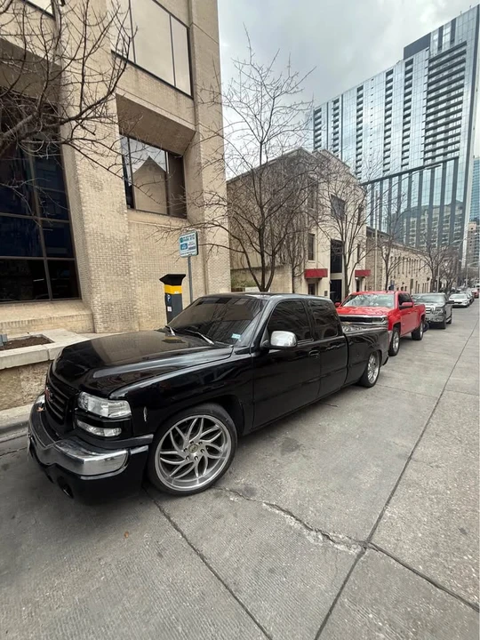 1999 GMC Sierra 1st Gen - Image 3 of 3