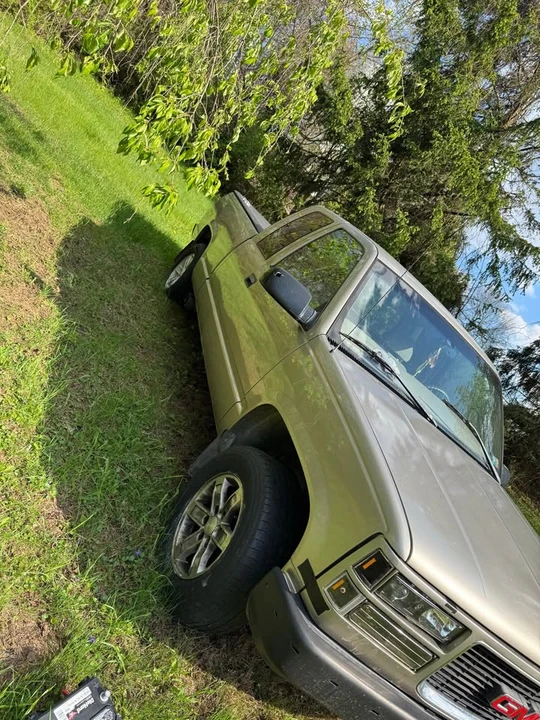 1999 GMC Sierra 1st Gen - Image 3 of 4