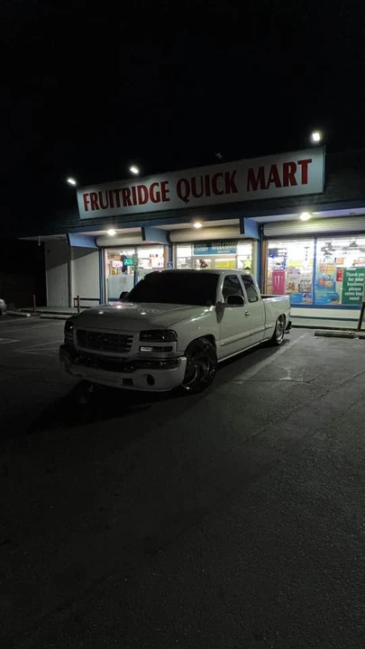 1999 GMC Sierra 1st Gen - Image 9 of 9