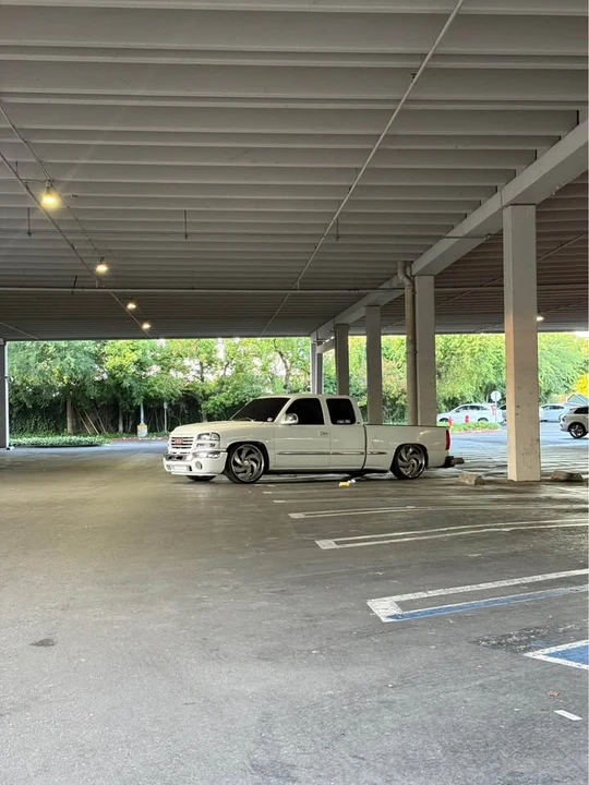 1999 GMC Sierra 1st Gen - Image 8 of 9