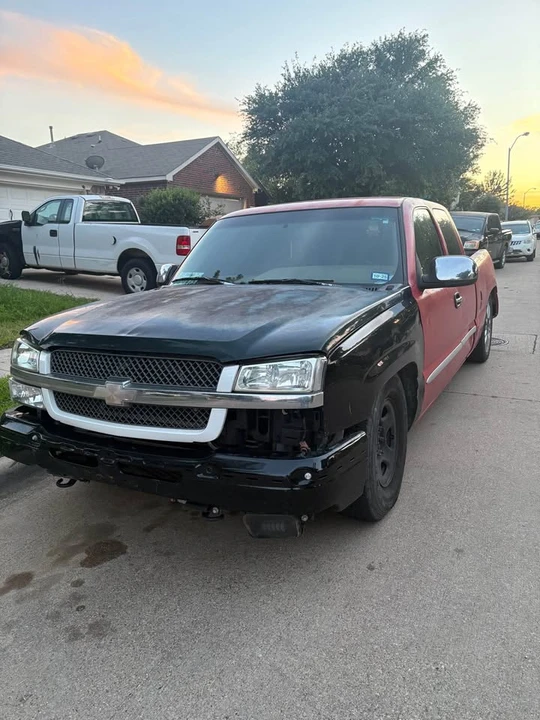 1999 GMC Sierra 1st Gen - Image 2 of 9