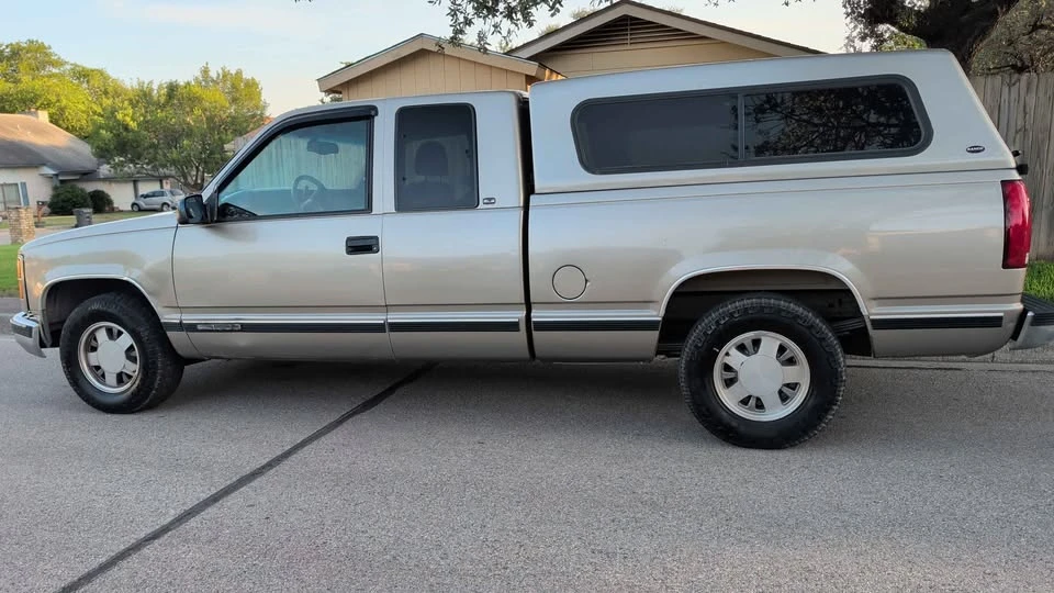 1999 GMC Sierra 1st Gen - Image 5 of 10