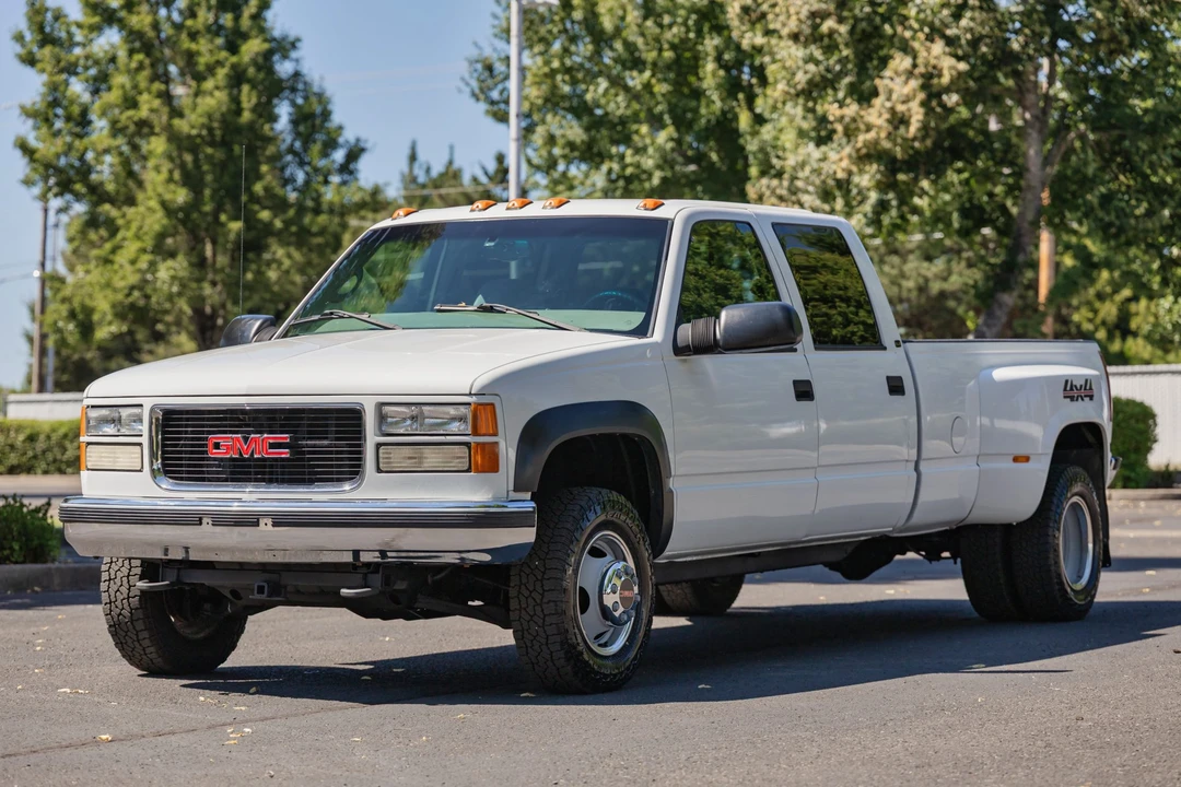 1999 GMC Sierra Heavy Duty 2nd Gen - Image 3 of 31