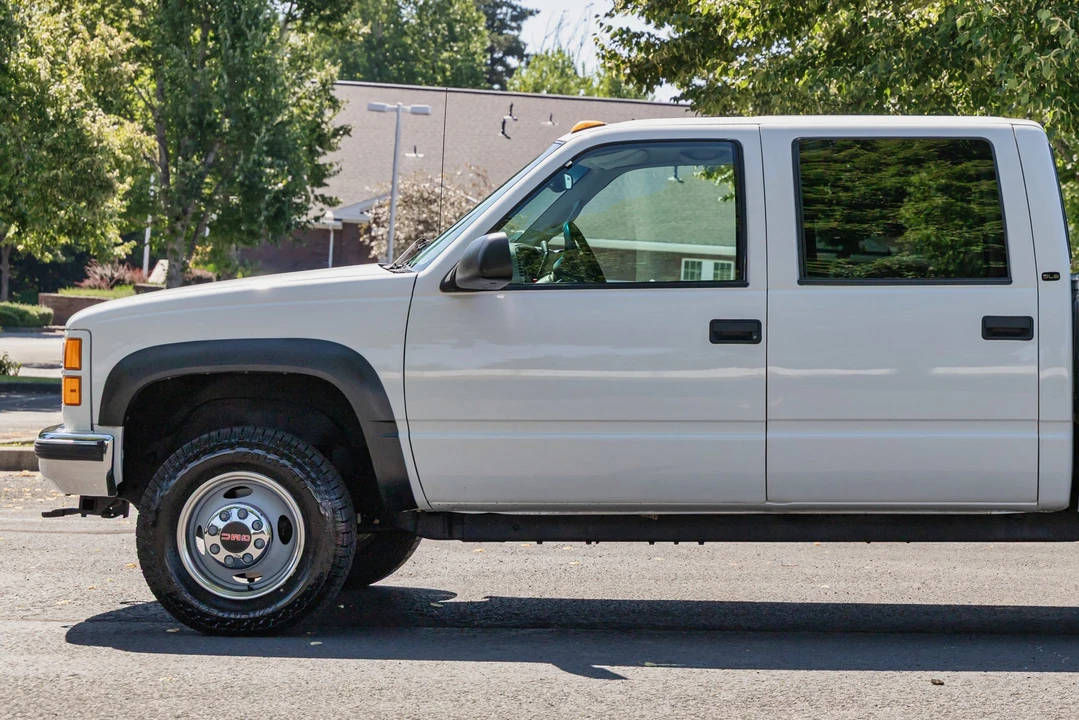 1999 GMC Sierra Heavy Duty 2nd Gen - Image 31 of 31