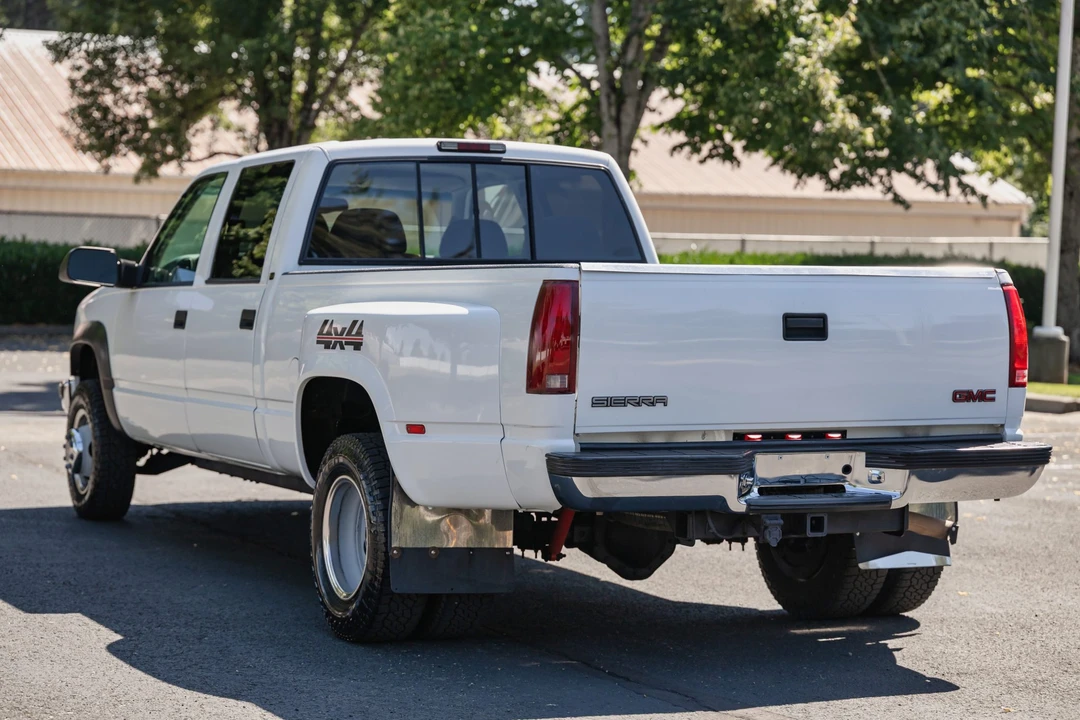 1999 GMC Sierra Heavy Duty 2nd Gen - Image 9 of 31