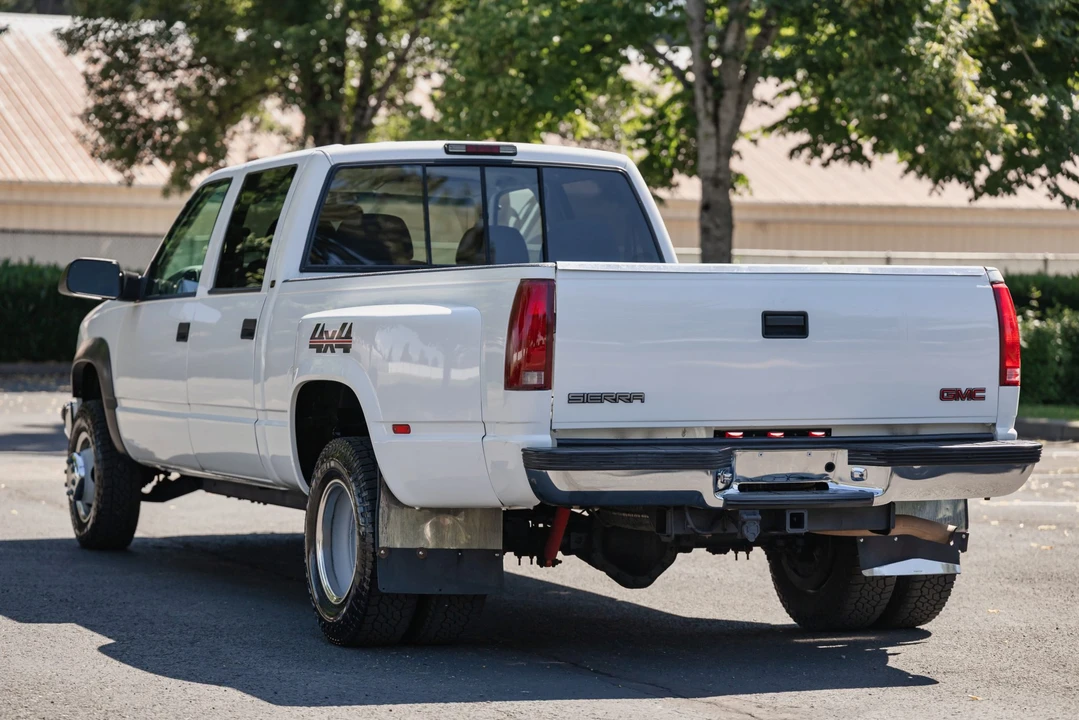 1999 GMC Sierra Heavy Duty 2nd Gen - Image 10 of 31
