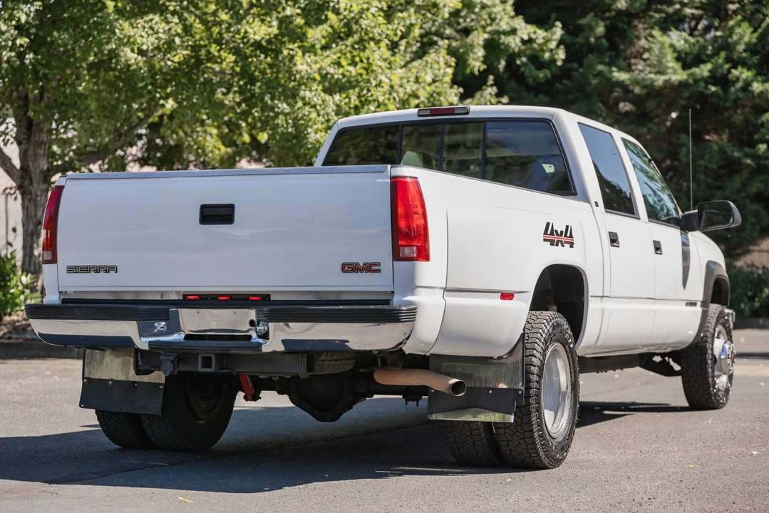 1999 GMC Sierra Heavy Duty 2nd Gen - Image 12 of 31
