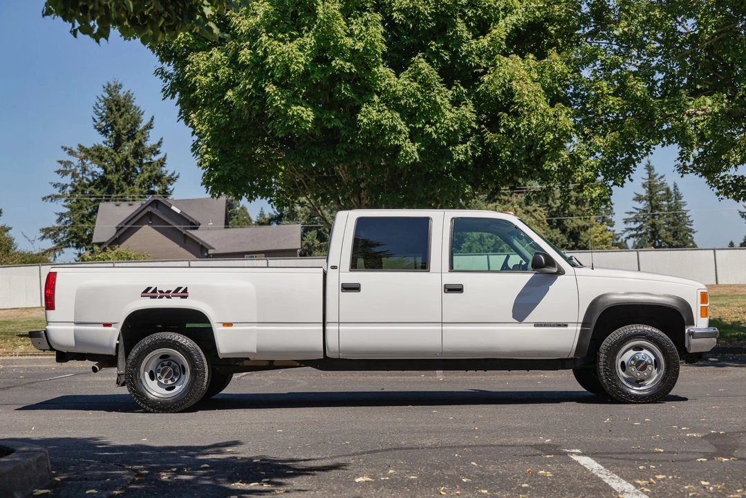 1999 GMC Sierra Heavy Duty 2nd Gen - Image 14 of 31