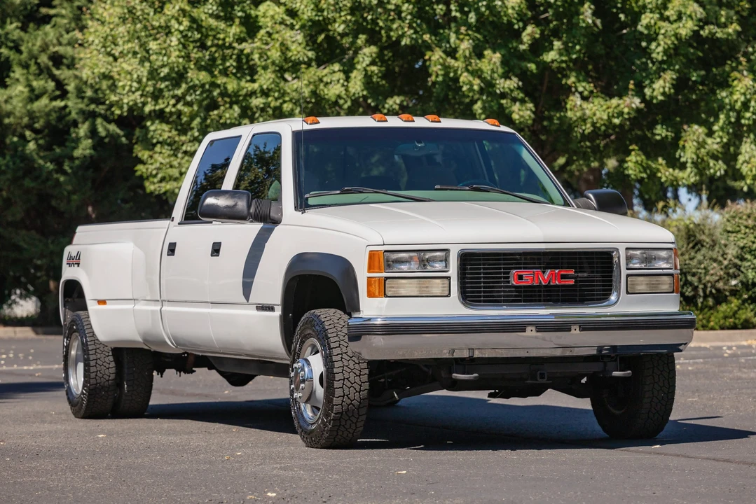 1999 GMC Sierra Heavy Duty 2nd Gen - Image 19 of 31