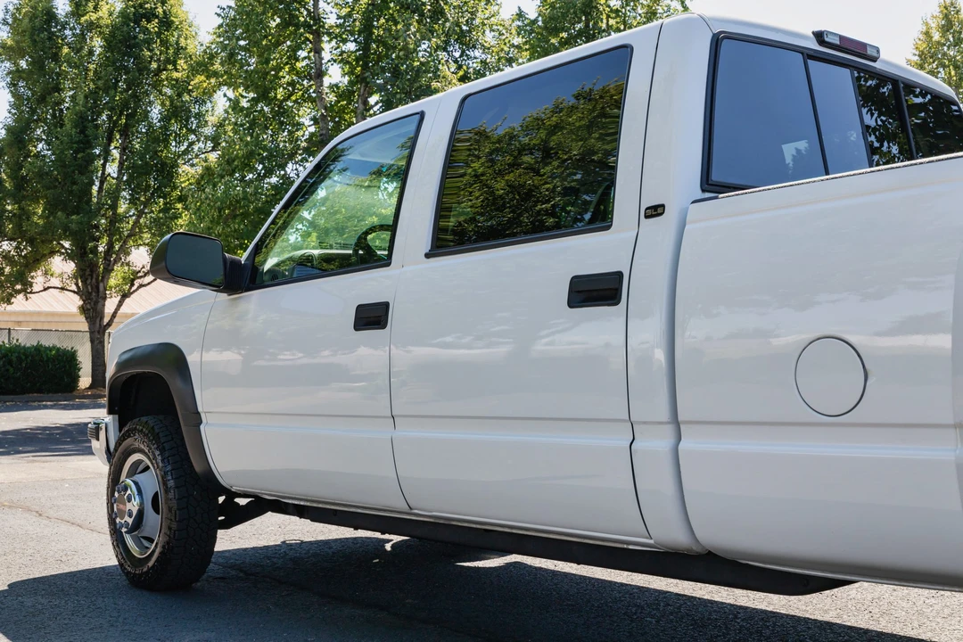 1999 GMC Sierra Heavy Duty 2nd Gen - Image 27 of 31