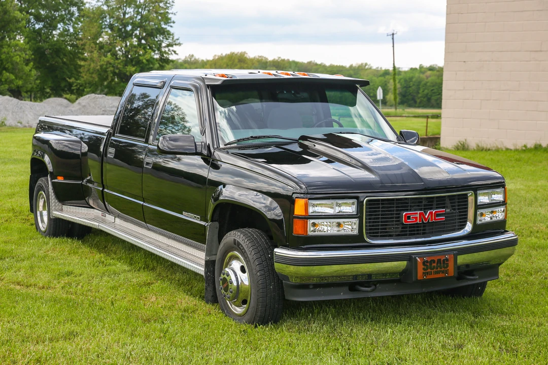 1999 GMC Sierra 1st Gen - Image 3 of 31