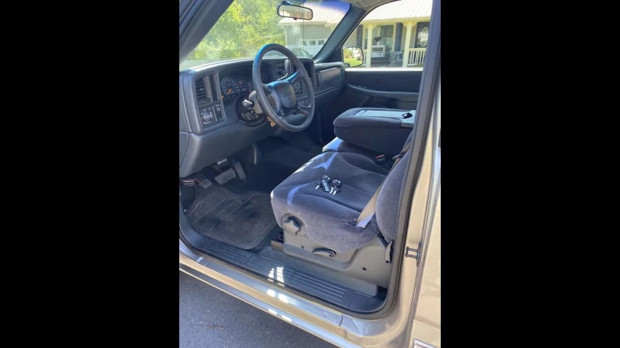 1999 GMC Sierra 2nd Gen - Image 5 of 18