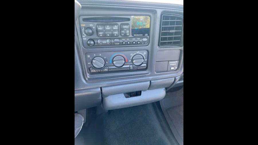 1999 GMC Sierra 2nd Gen - Image 6 of 18