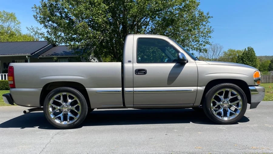1999 GMC Sierra 2nd Gen - Image 17 of 18