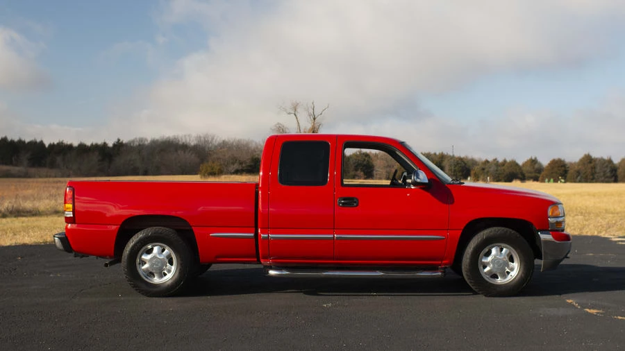 1999 GMC Sierra 2nd Gen - Image 5 of 13