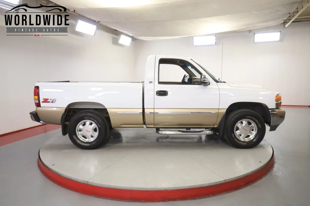 1999 GMC Sierra 2nd Gen - Image 4 of 12