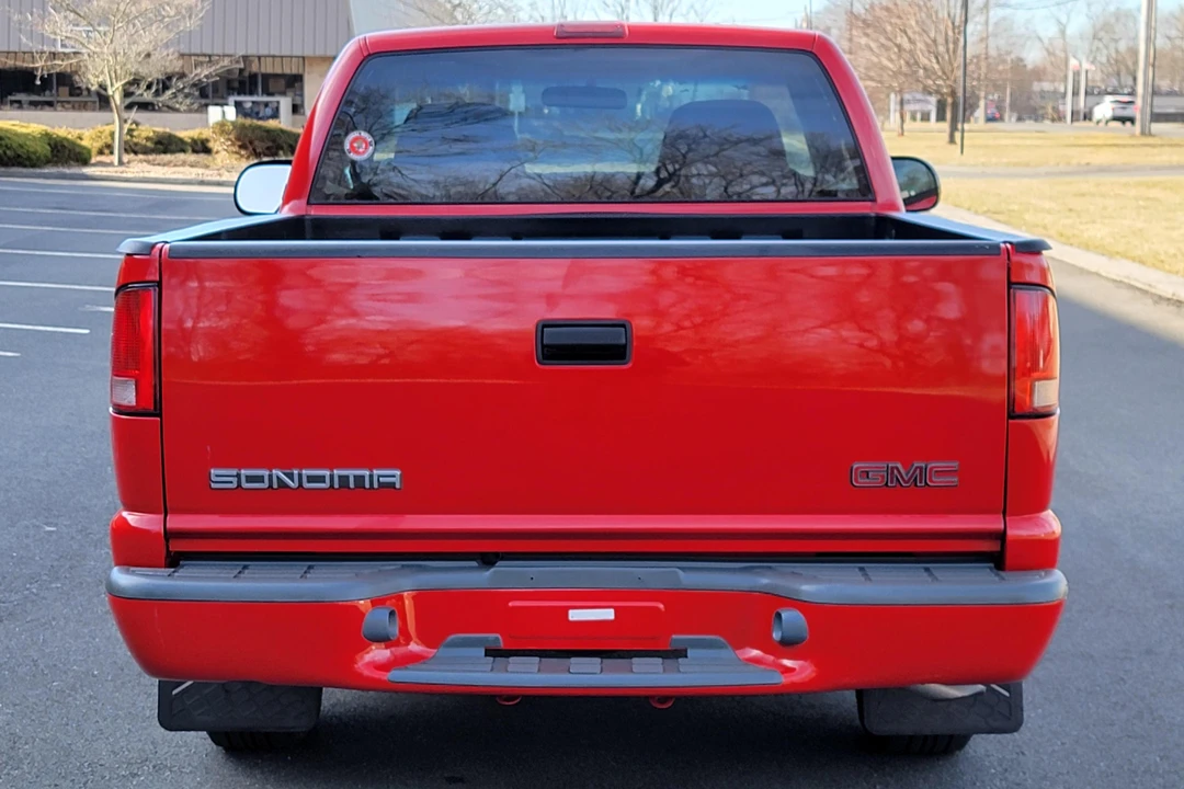 1999 GMC S-15/Sonoma - Image 5 of 31