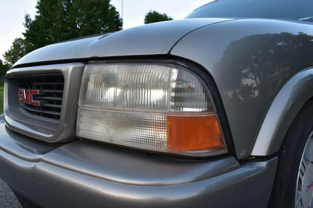1999 GMC S-15/Sonoma - Image 26 of 31