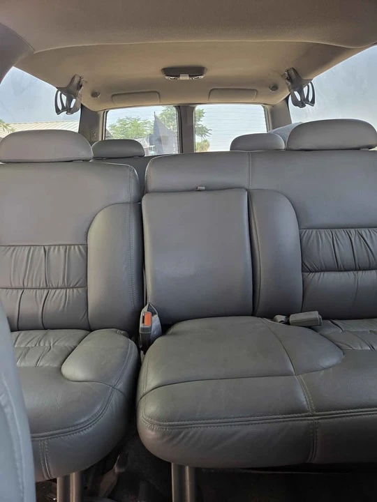 1999 GMC Suburban 8th Gen - Image 3 of 6