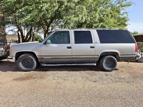1999 GMC Suburban 1500 SLT
