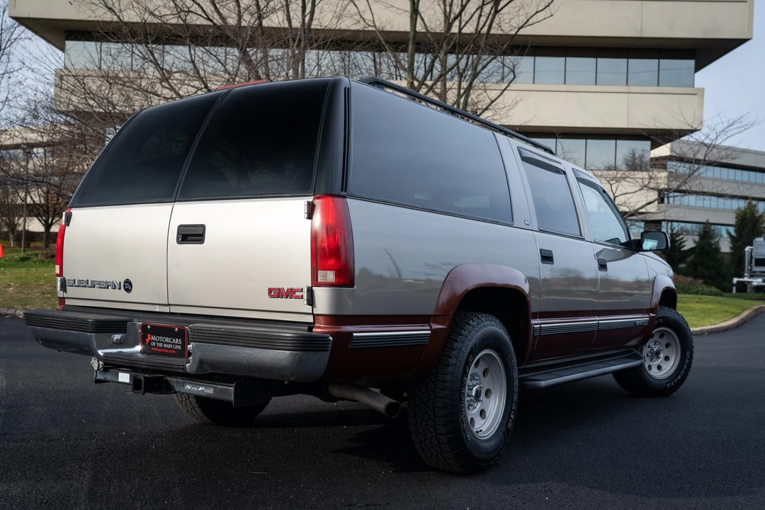 1999 GMC Suburban 8th Gen - Image 6 of 31