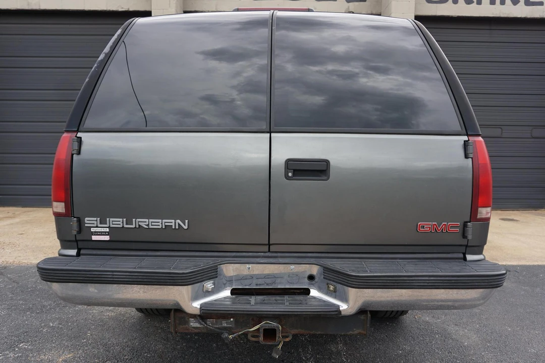 1999 GMC Suburban 8th Gen - Image 5 of 5