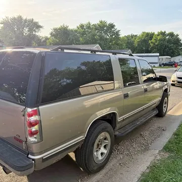 1999 GMC Suburban 1500 Sport Utility