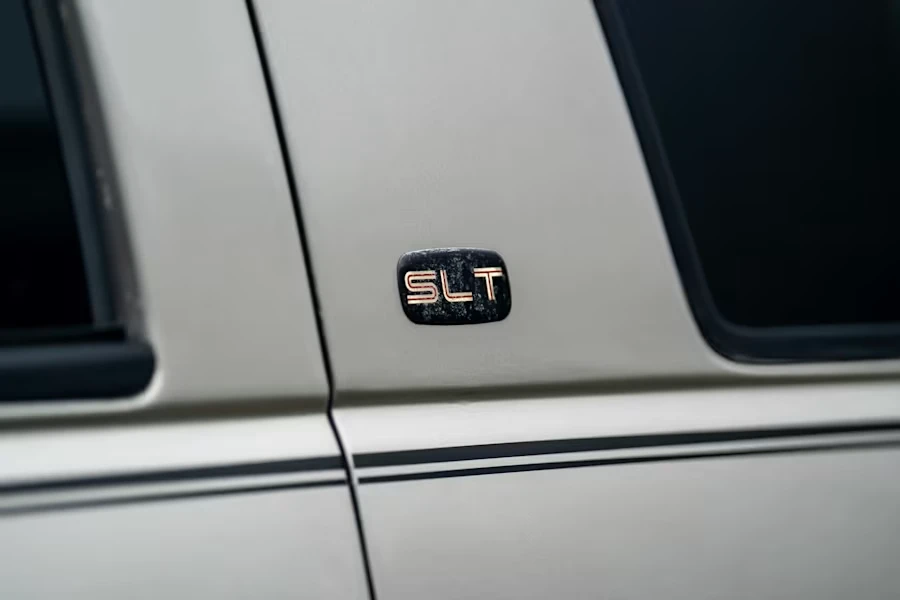1999 GMC Suburban 8th Gen - Image 13 of 31