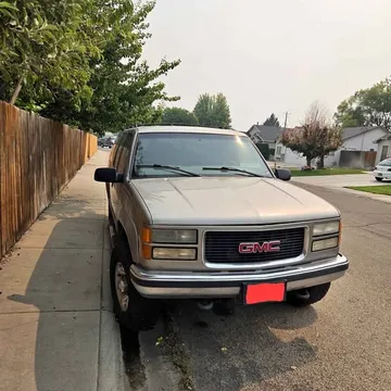 1999 GMC Suburban 2500 Sport Utility