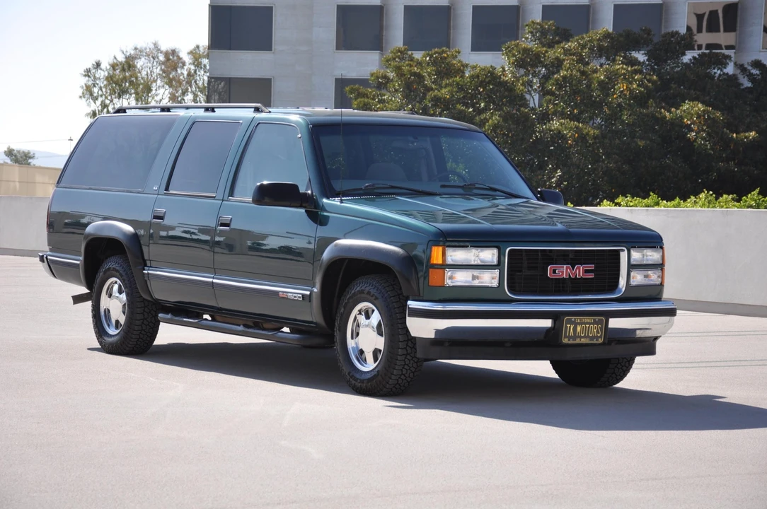 1999 GMC Suburban 8th Gen - Image 18 of 31