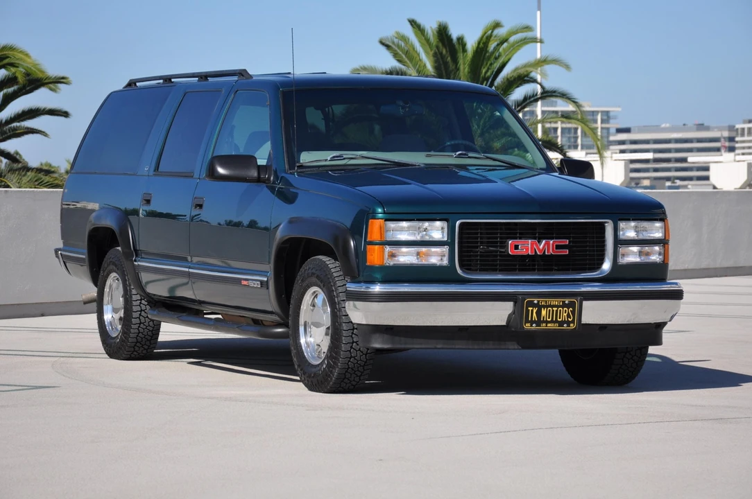 1999 GMC Suburban 8th Gen - Image 20 of 31