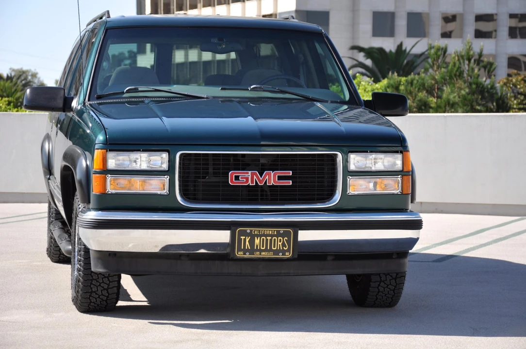 1999 GMC Suburban 8th Gen - Image 22 of 31