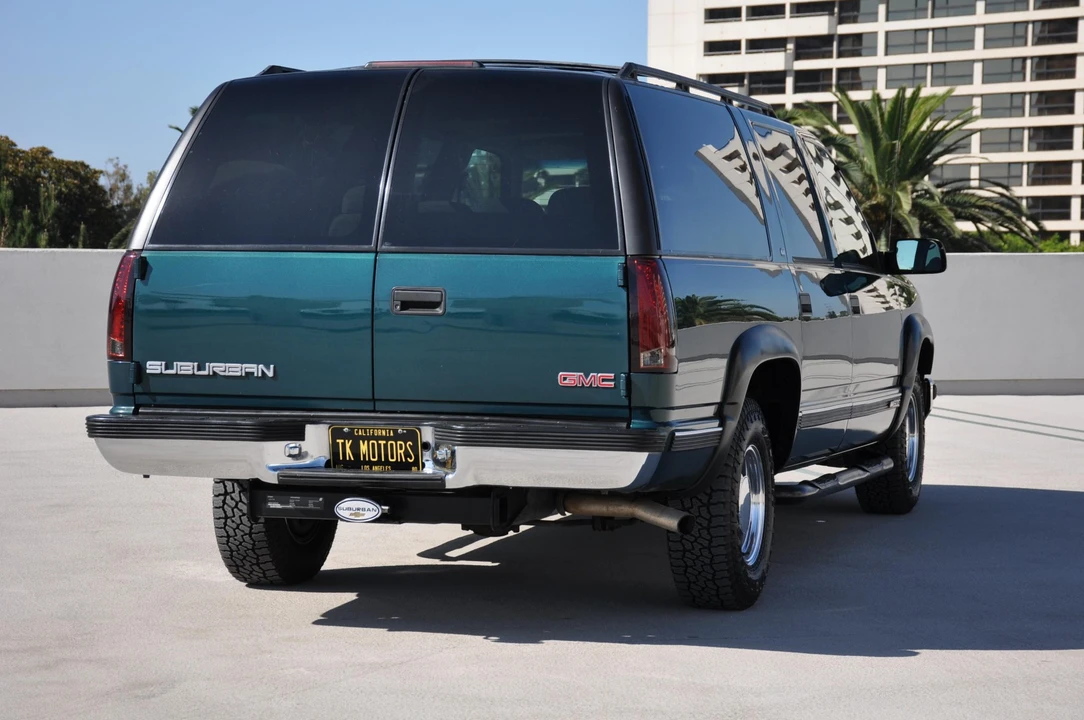1999 GMC Suburban 8th Gen - Image 12 of 31