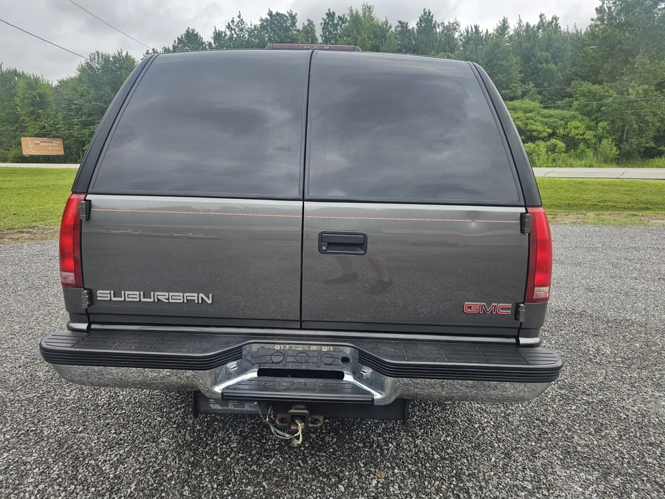1999 GMC Suburban 8th Gen - Image 12 of 31