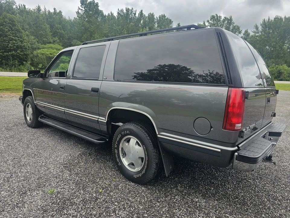 1999 GMC Suburban 8th Gen - Image 15 of 31